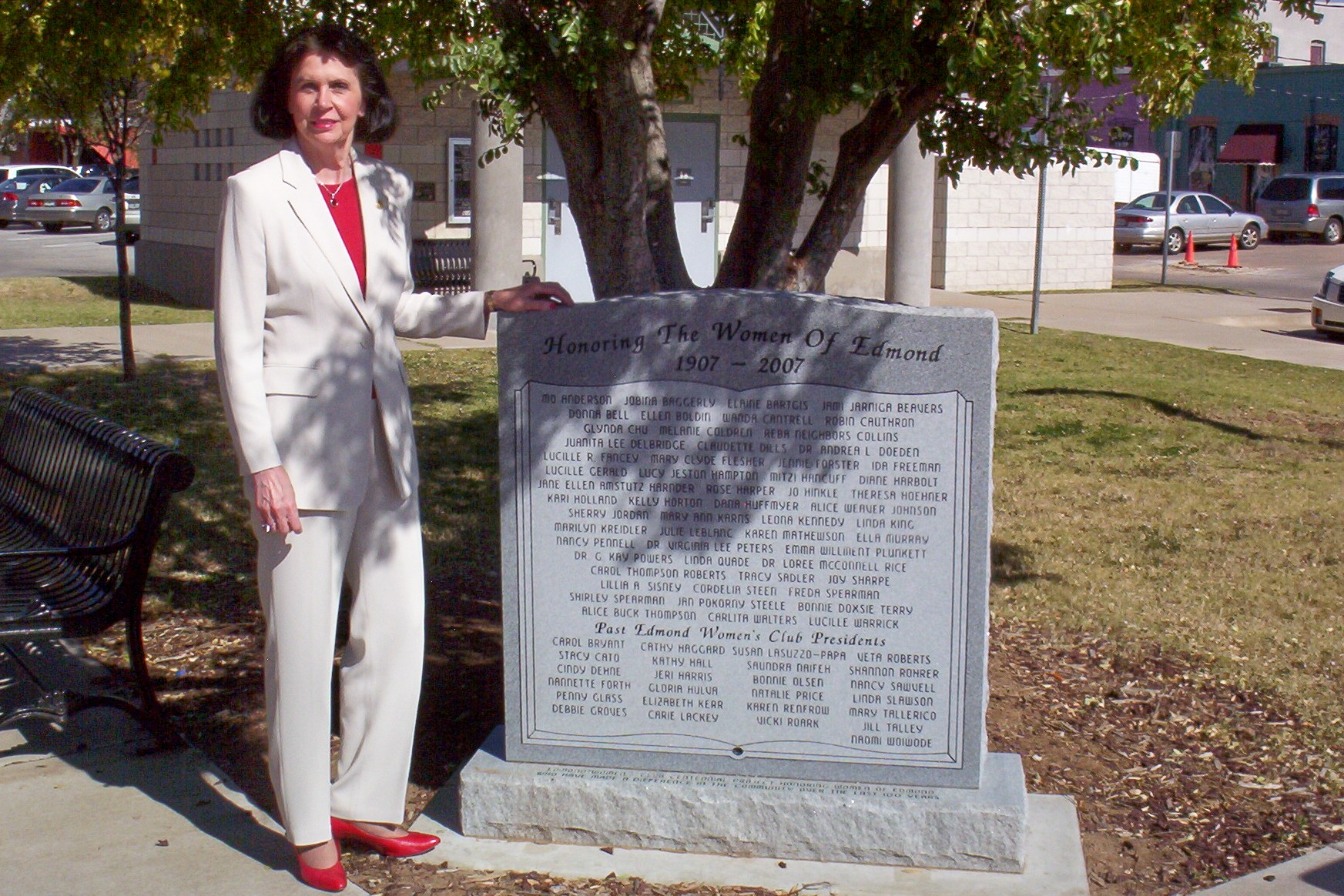 G.KayWomensMonumentOct08.jpg